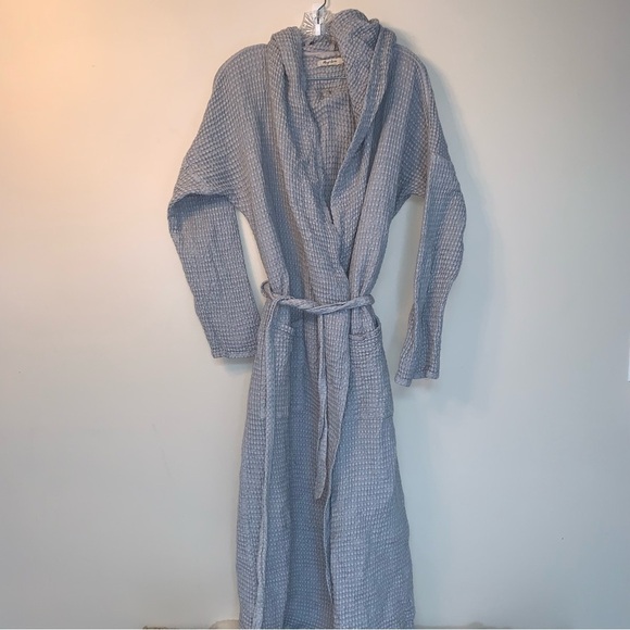 Magic Linen Grey Waffle Knit Robe - Picture 5 of 15